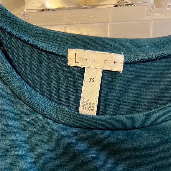 Leith Body-con Ruched Dress - Picture 2 of 5